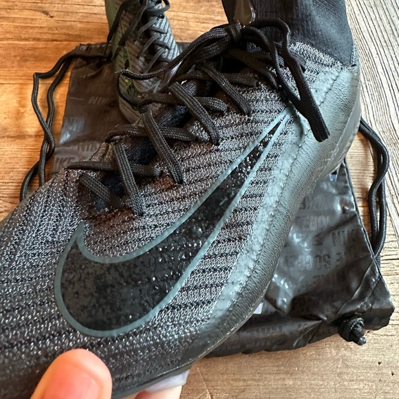 NIKE Zoom Mercuriel Superly 10 Elite Soccer Cleats - Picture 2 of 6